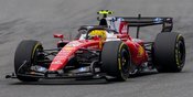 Mobil Rusak Akibat Senggolan, Lewis Hamilton Sedih Kecewakan Ferrari di Formula 1 GP Miami 2026
