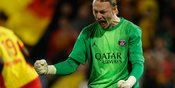 Rahasia Taktik Jenius di Balik Kebiasaan Kiper PSG Membuang Bola ke Luar Lapangan Rahasia Taktik Jenius di Balik Kebiasaan Kiper PSG Membuang Bola ke Luar Lapangan