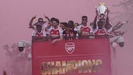 Setengah Juta Fans Tumpah Ruah di London, Arsenal Rayakan Gelar Premier League Meski Gagal Juara Eropa Setengah Juta Fans Tumpah Ruah di London, Arsenal Rayakan Gelar Premier League Meski Gagal Juara Eropa