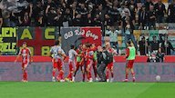 Rapor Merah Serie A: Hina dan Dorong Wasit, Pemain Cremonese Dijatuhi Hukuman Berat Rapor Merah Serie A: Hina dan Dorong Wasit, Pemain Cremonese Dijatuhi Hukuman Berat