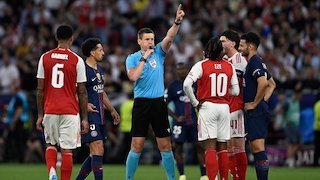 Wasit Menghukum Arsenal di Final Liga Champions Wasit Menghukum Arsenal di Final Liga Champions