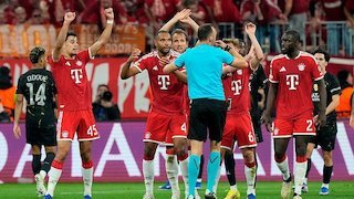 Bek Bayern Munchen Kecam Wasit Usai Disingkirkan PSG: Dia Tuh Ngapain Sih?!