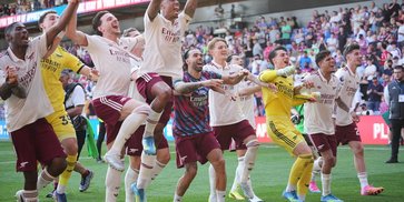 Klasemen Akhir Premier League 2025/2026: Arsenal Juara, Chelsea Absen dari Eropa, West Ham Turun Kasta Klasemen Akhir Premier League 2025/2026: Arsenal Juara, Chelsea Absen dari Eropa, West Ham Turun Kasta