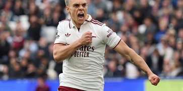 Sempat Kehilangan Kendali Permainan, Arsenal Akhirnya Menang dan Dekati Gelar Juara
