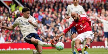 Kontroversi Gol MU ke Gawang Nottingham Forest: Kenapa Mebumo Tidak Handball?