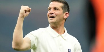 Cristian Chivu Ukir Sejarah, Jadi Pelatih Asing Pertama Juara Serie A Sejak Jose Mourinho