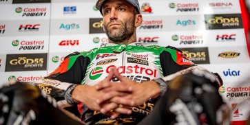 Perjalanan Panjang Johann Zarco Pulihkan Cedera Lutut, Baru Bisa Dioperasi 2 Pekan Lagi Perjalanan Panjang Johann Zarco Pulihkan Cedera Lutut, Baru Bisa Dioperasi 2 Pekan Lagi