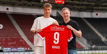 Juventus dan Chelsea Saling Sikut Demi Bendeguz Kovacs, Wonderkid Hungaria Milik AZ Alkmaar