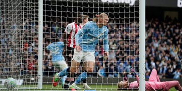Man City Kini Menunggu Bantuan West Ham untuk Menjegal Arsenal