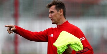 Miroslav Klose Masuk Kandidat Pengganti Maurizio Sarri di Lazio Miroslav Klose Masuk Kandidat Pengganti Maurizio Sarri di Lazio