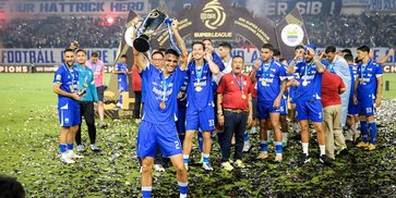 Apa Rasanya Juara Bareng Persib Bandung, Eliano Reijnders? Apa Rasanya Juara Bareng Persib Bandung, Eliano Reijnders?