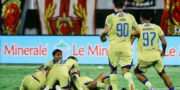 Tangis Julio Cesar di Ruang Ganti Persib: Dari Biang Gol PSM Jadi Pahlawan Kemenangan Tangis Julio Cesar di Ruang Ganti Persib: Dari Biang Gol PSM Jadi Pahlawan Kemenangan