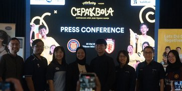 Komunitas Fans MU dan Barcelona Bersatu untuk Dukung Anak Pejuang Kanker Melalui Cepak Bola Komunitas Fans MU dan Barcelona Bersatu untuk Dukung Anak Pejuang Kanker Melalui Cepak Bola