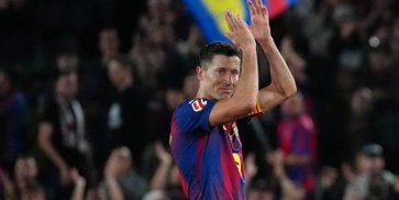 Hansi Flick Akui Sulit Gantikan Robert Lewandowski di Barcelona