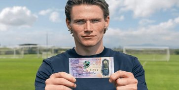 Gol Salto Scott McTominay yang Bawa Timnas Skotlandia Lolos Piala Dunia 2026 jadi Uang Edisi Terbatas Gol Salto Scott McTominay yang Bawa Timnas Skotlandia Lolos Piala Dunia 2026 jadi Uang Edisi Terbatas