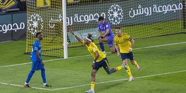 Melihat Petaka 10 Detik Terakhir Gagalnya Pesta Al Nassr: Tabrakan Konyol yang Hancurkan Hati Cristiano Ronaldo