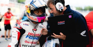 Finis Top 8 Usai Start Ke-20, Veda Ega Pratama Petik Pengalaman Berharga di Moto3 Catalunya 2026 Finis Top 8 Usai Start Ke-20, Veda Ega Pratama Petik Pengalaman Berharga di Moto3 Catalunya 2026