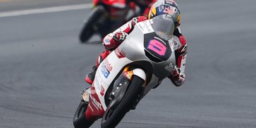 Pertama Kali Balapan di Kondisi Hujan, Veda Ega Pratama Ngaku Sempat Takut di Moto3 Prancis 2026