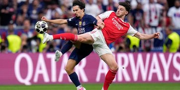 Kontroversi Handball Warnai Babak Pertama Final Liga Champions PSG vs Arsenal, Dua Keputusan Wasit Jadi Sorotan