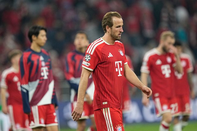 Gaji Vlahovic Terlalu Mahal buat Bayern Gaji Vlahovic Terlalu Mahal buat Bayern