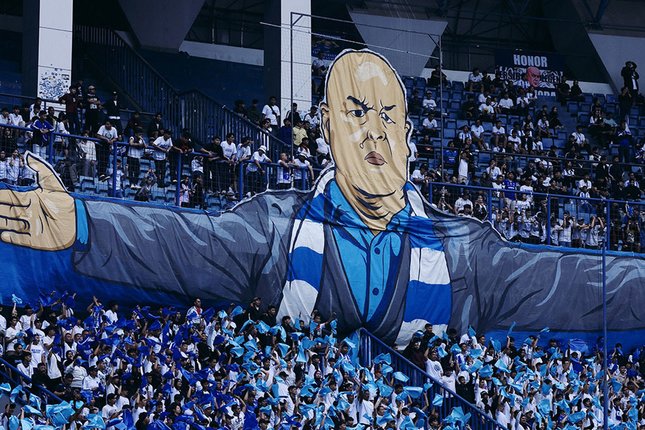 Bojan Hodak Lanjutkan Sentuhan Emas Bojan Hodak Lanjutkan Sentuhan Emas