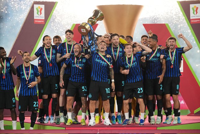 Inter Milan Borong Penghargaan Individu