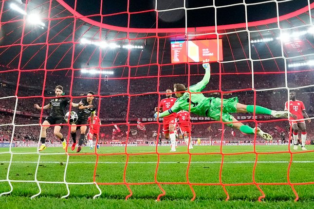 Kiper dan Bek