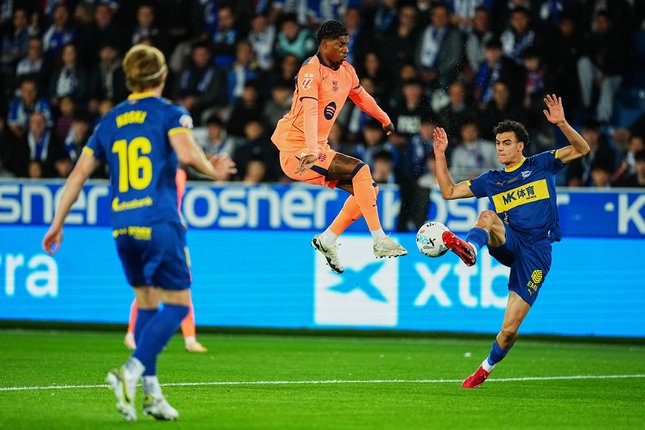 Babak Pertama Alaves vs Barcelona
