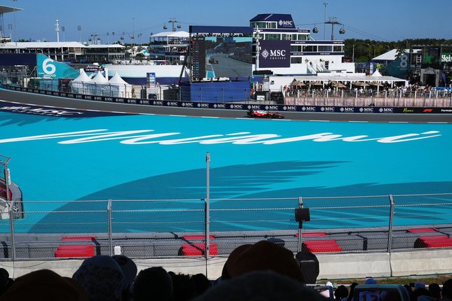 Merasa Harus Berkembang di Amerika Serikat