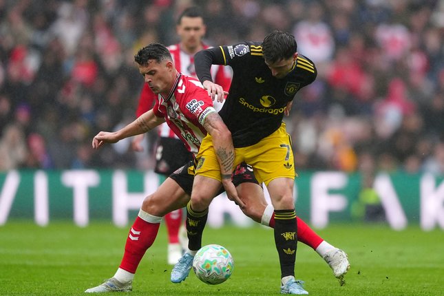 Manchester United Tumpul di Lini Depan