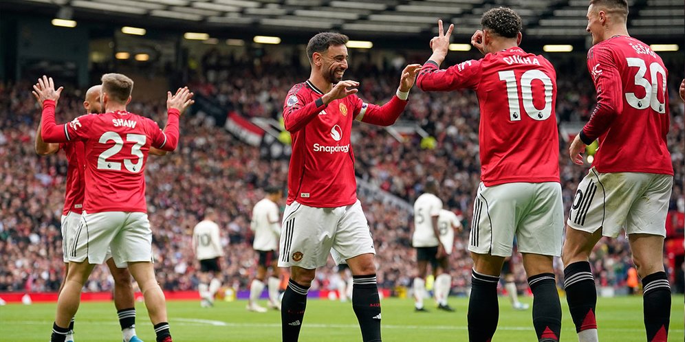 5 pelajaran MU 3-2 Liverpool: Mainoo hero, Sesko jawab kritik, Carrick dekat kursi permanen. Dominasi kembali. Fakta: