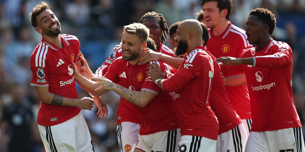 Kabar Baik untuk Fans Man United! Dana Transfer Jumba Hingga Rp7 Triliun Kini Tersedia di Old Trafford Kabar Baik untuk Fans Man United! Dana Transfer Jumba Hingga Rp7 Triliun Kini Tersedia di Old Trafford