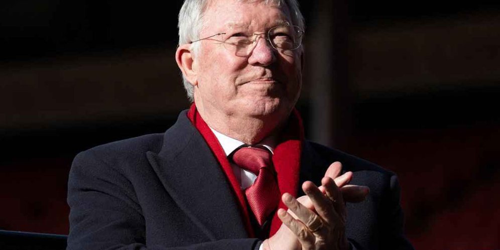 Michael Carrick Terguncang Dengar Kabar Sir Alex Ferguson Dilarikan ke Rumah Sakit Jelang Laga MU vs Liverpool