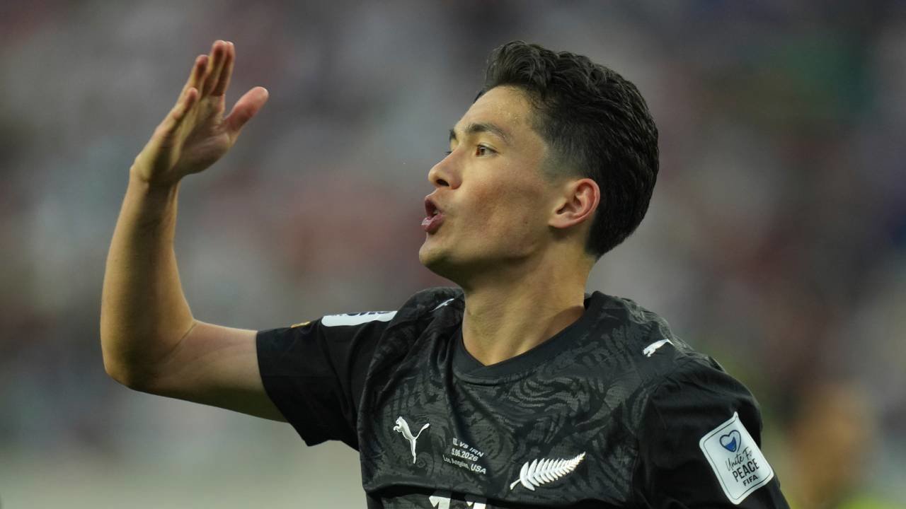 Catatan Menarik Iran vs Selandia Baru: Elijah Just Cetak Sejarah, Tim Melli Selamat dari Kekalahan Catatan Menarik Iran vs Selandia Baru: Elijah Just Cetak Sejarah, Tim Melli Selamat dari Kekalahan
