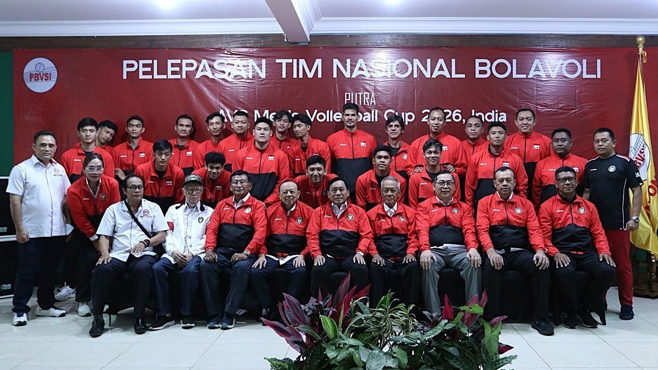 Imam Sudjarwo Lepas Timnas Voli Putra Indonesia dan Putri U-18 Imam Sudjarwo Lepas Timnas Voli Putra Indonesia dan Putri U-18