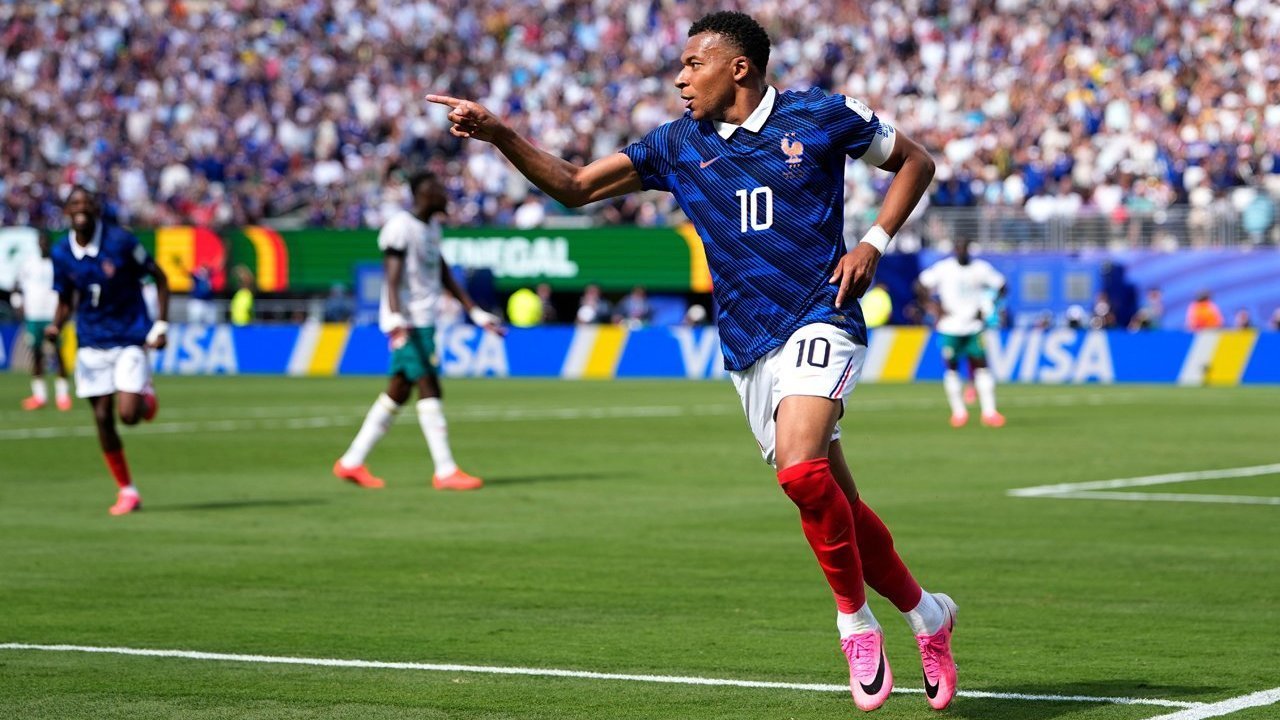 Hasil Prancis vs Senegal: Kylian Mbappe Jadi Bintang Start Mulus Les Bleus Hasil Prancis vs Senegal: Kylian Mbappe Jadi Bintang Start Mulus Les Bleus