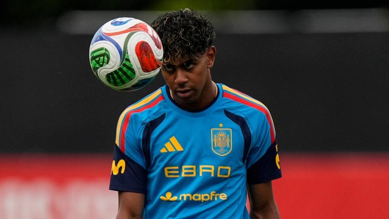 Mengapa Lamine Yamal Tidak Pakai Nomor 10 di Timnas Spanyol? Ini Alasannya Mengapa Lamine Yamal Tidak Pakai Nomor 10 di Timnas Spanyol? Ini Alasannya