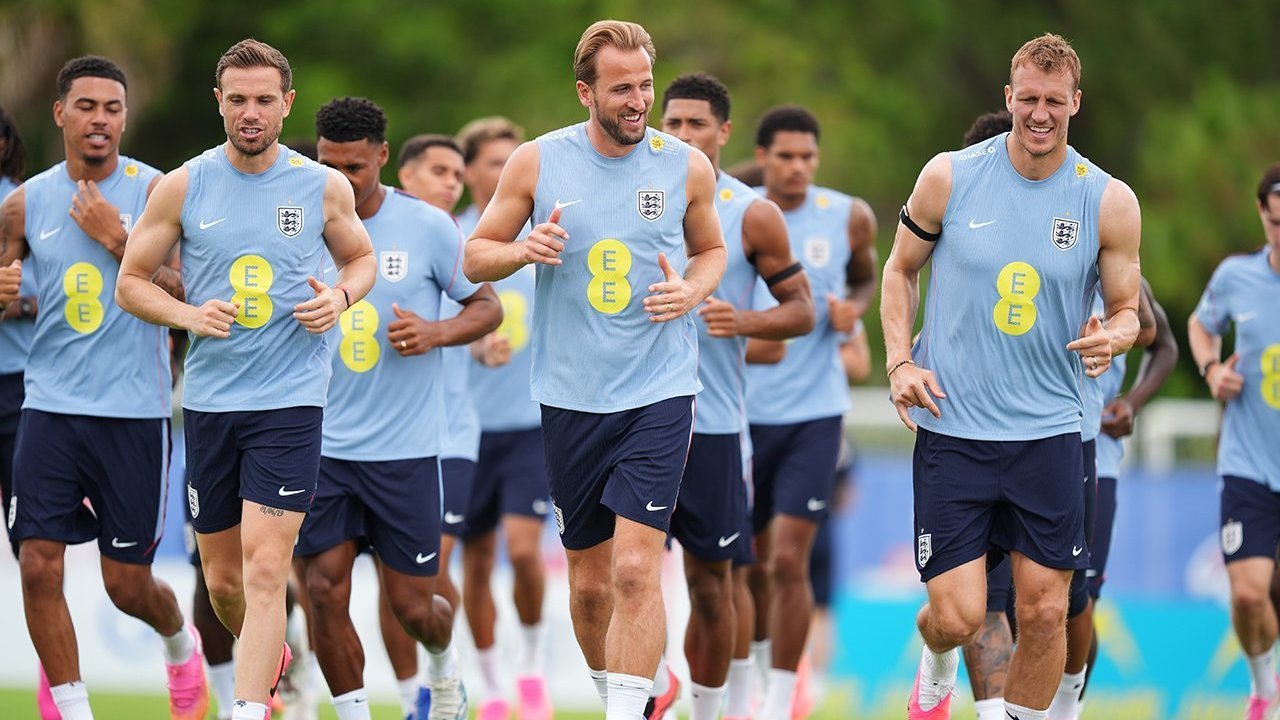 5 Alasan Inggris Bisa Juara Piala Dunia 2026: Harry Kane dan Thomas Tuchel Jadi Kunci 5 Alasan Inggris Bisa Juara Piala Dunia 2026: Harry Kane dan Thomas Tuchel Jadi Kunci