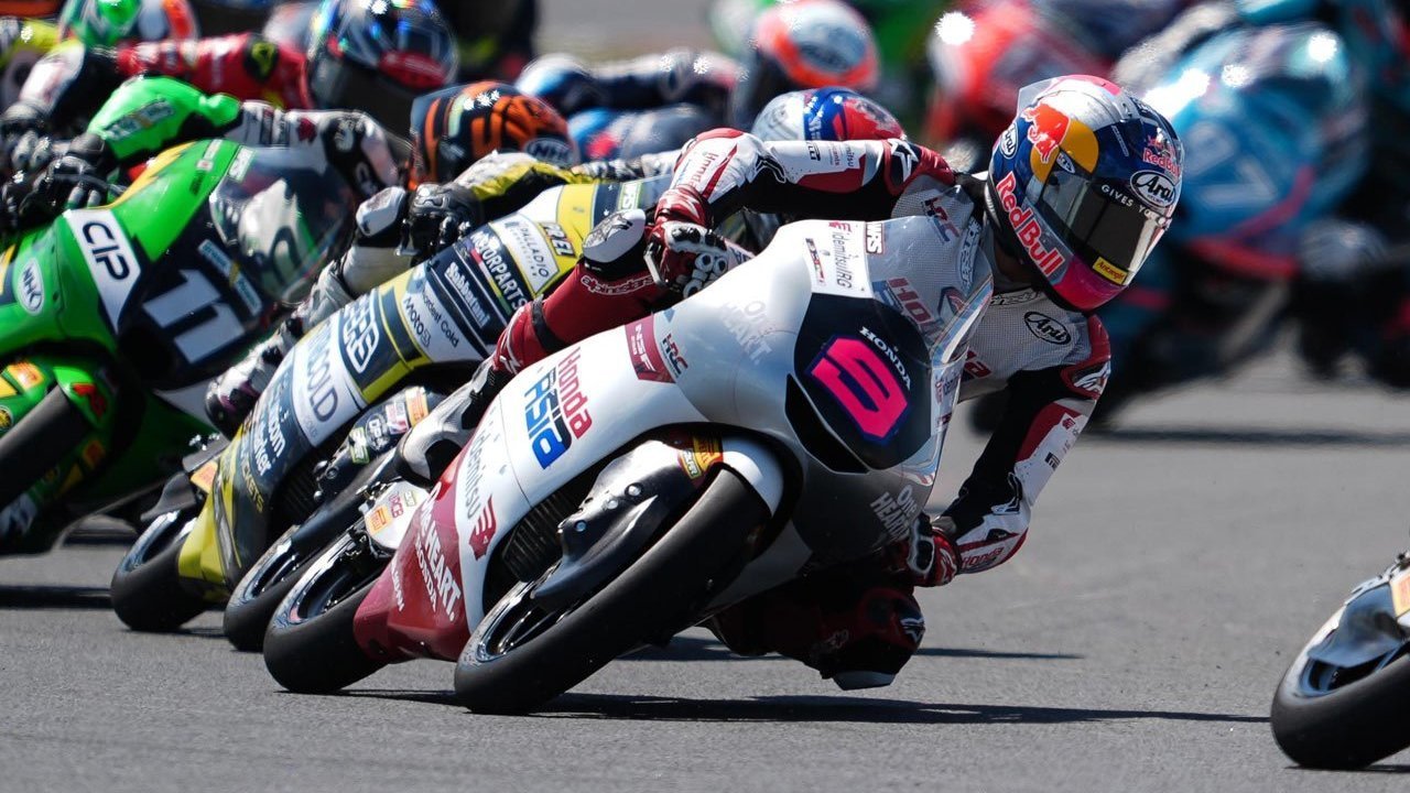 Veda Ega Pratama Kecewa Berat Gagal Raih Poin di Moto3 Hungaria 2026, Janji Lebih Tangguh di GP Ceko