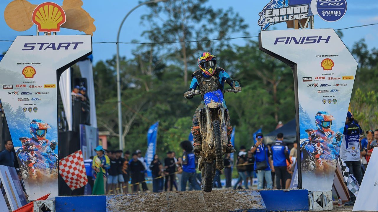 152 Starter dan 10 Ribu Penonton Meriahkan Seri 1 Shell BLU CRU Yamaha Enduro Challenge 2026 di Kalimantan Barat