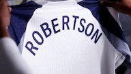 RESMI: Andy Robertson Kini Berseragam Tottenham