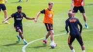 Kabar Piala Dunia 2026: Frenkie de Jong Siap Memimpin Belanda, Cedera Kini Tinggal Kenangan Kabar Piala Dunia 2026: Frenkie de Jong Siap Memimpin Belanda, Cedera Kini Tinggal Kenangan
