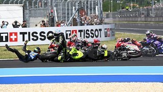 Jorge Martin Dijatuhi 2 Long Lap Penalty Usai Dianggap Picu Situasi Berbahaya di MotoGP Hungaria 2026 Jorge Martin Dijatuhi 2 Long Lap Penalty Usai Dianggap Picu Situasi Berbahaya di MotoGP Hungaria 2026