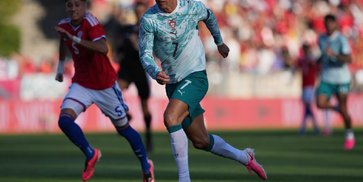Rapor Pemain Portugal vs Chili: Leao Merah, Bruno Gemilang, Ronaldo Tampil Mengecewakan Rapor Pemain Portugal vs Chili: Leao Merah, Bruno Gemilang, Ronaldo Tampil Mengecewakan