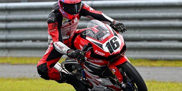 Irfan Ardiansyah dan Herjun Atna Firdaus Rebut Podium untuk Astra Honda Racing Team di Race 1 ARRC Jepang 2026