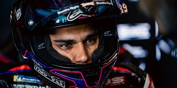 Jorge Martin Minta Maaf Usai Tabrak 4 Rider dalam Kecelakaan Beruntun di MotoGP Hungaria 2026 Jorge Martin Minta Maaf Usai Tabrak 4 Rider dalam Kecelakaan Beruntun di MotoGP Hungaria 2026