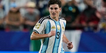 Makin Panas! 5 Opsi Klub Baru Julian Alvarez, Barcelona Jadi Tujuan Impian Makin Panas! 5 Opsi Klub Baru Julian Alvarez, Barcelona Jadi Tujuan Impian