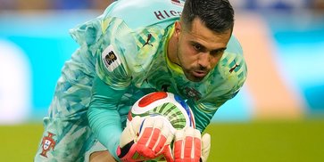 Man of the Match Kolombia vs Portugal: Diogo Costa