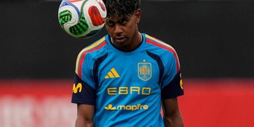 Mengapa Lamine Yamal Tidak Pakai Nomor 10 di Timnas Spanyol? Ini Alasannya Mengapa Lamine Yamal Tidak Pakai Nomor 10 di Timnas Spanyol? Ini Alasannya