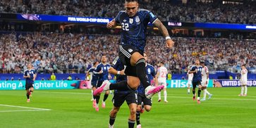 FIFA Kabulkan Permintaan Argentina: Jersey Biru Tua Dipakai Lawan Inggris, Takhayul atau Senjata Psikologis?